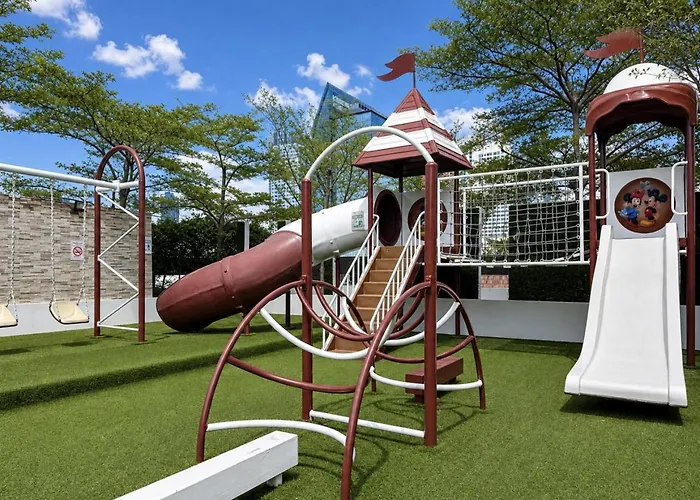 Expansive Premier 1br - Ultra Fast Wifi - Phrom Phong