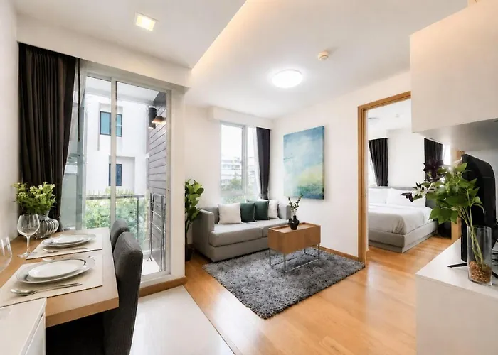 Expansive Premier 1br - Ultra Fast Wifi - Phrom Phong Appartement