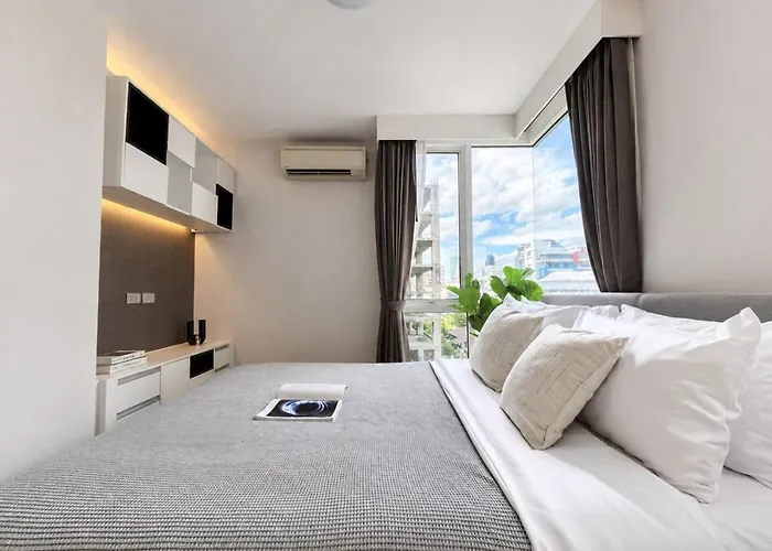Expansive Premier 1br - Ultra Fast Wifi - Phrom Phong *