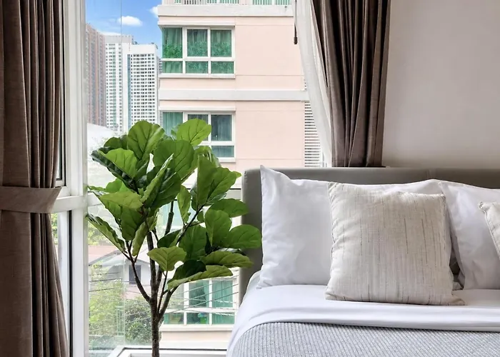 Expansive Premier 1br - Ultra Fast Wifi - Phrom Phong Appartement