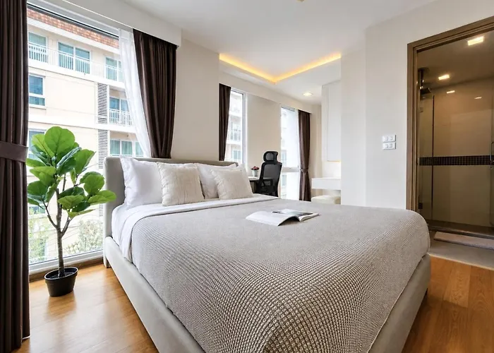 Expansive Premier 1br - Ultra Fast Wifi - Phrom Phong Appartement